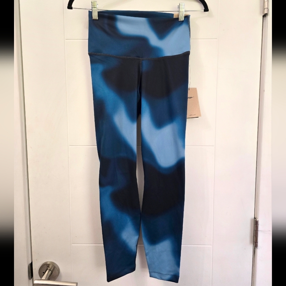 Nike Yoga Dry Fit Women's Blue Patterned Leggings Sz M - Picture 2 of 9